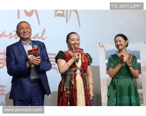 足球巨星的成长轨迹与传奇故事解析从少年到世界顶级球员的心路历程